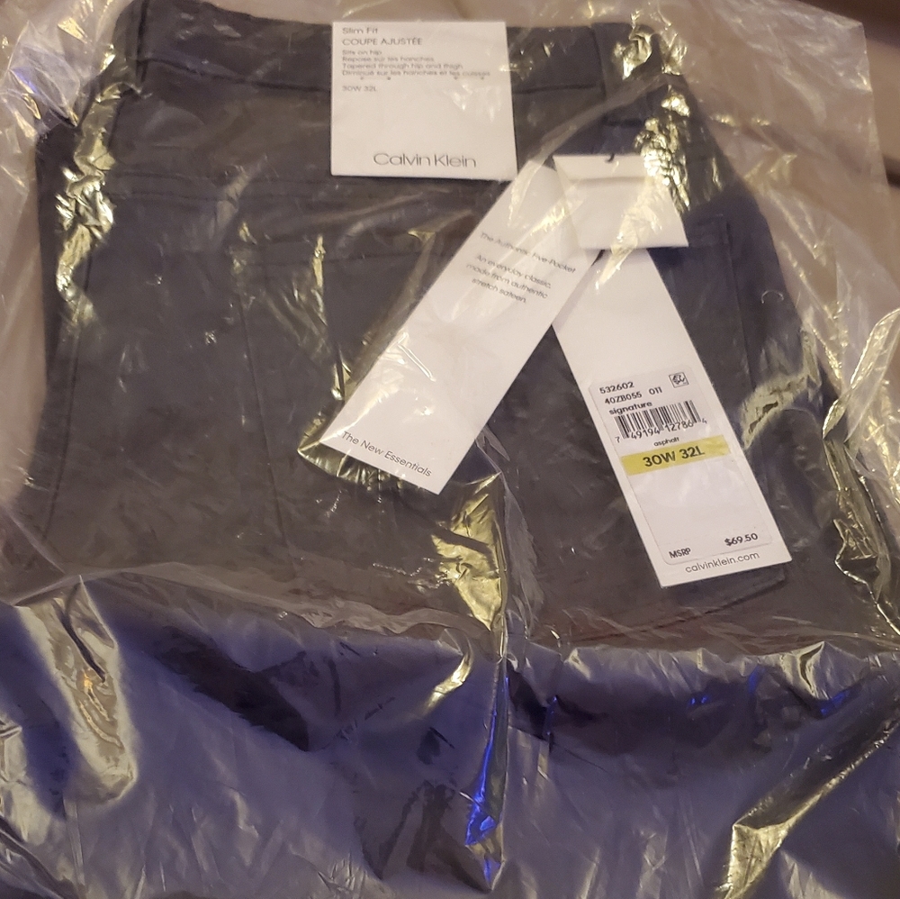 Brand new men's Calvin Klein 5 pocket pant